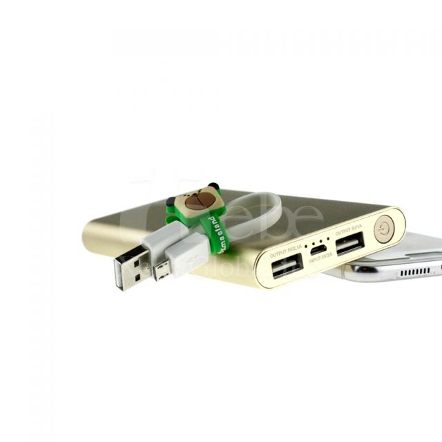手機尿袋 power pack 行動電源