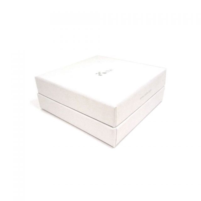 <p>如何為您的禮品選擇合適的包裝，在預算中為專屬的禮品傳達具有廣告效益的品牌概念，進而為禮品產生加分的效果？集比根據不同的產品設計，為客戶的客製化商品提供工業包裝、標準包裝，以及量身訂做客製化包裝設計，同時也為您的商品創造更高的市場價值。集比不僅為客戶的客製化商品提供包裝設計的執行操作與專業訊息，同時也給予專業建議、設計過程的逐步說明及對於利害關係者的重要見解、設計流程與生產步驟。<br />
<br />
商品包裝，最重要的就是要能夠呈現出商品的特性，也就是外在視覺感與內容品質是一致的。其次就是要求其美觀與獨到搶眼的吸引力。而在現今競爭激烈時代下，包裝的一個小細節就是畫龍點睛的關鍵。</p>

<ul>
	<li>● 工業包裝：托盤蜂巢包裝、OPP袋。</li>
	<li>● 標準包裝：小白盒、名片套、牛皮紙盒、標準紙盒、PVC盒、PVC帶磁扣盒、馬口鐵盒、純手工禮盒、夾鍊袋。</li>
	<li>● 客製化包裝設計：以摩登潮流、俏皮逗趣、都會時尚、古典、實用功能感與復古風等，用不同風格訴求設計彩盒、精品手工盒、以及提袋包裝，為客戶帶來更高的商品價值。</li>
</ul>

<p> </p>
